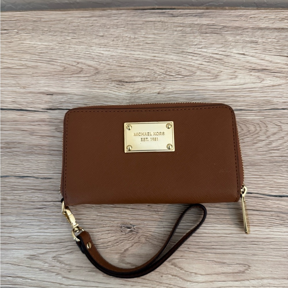 Michael Kors Wristlet